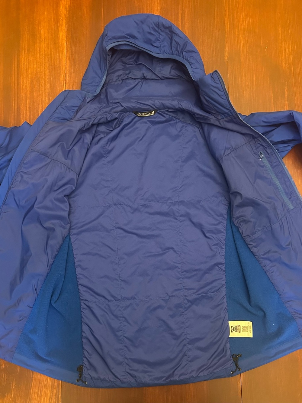 Arc'teryx Atom Men’s L Blue Hooded Jacket - Picture 2 of 8